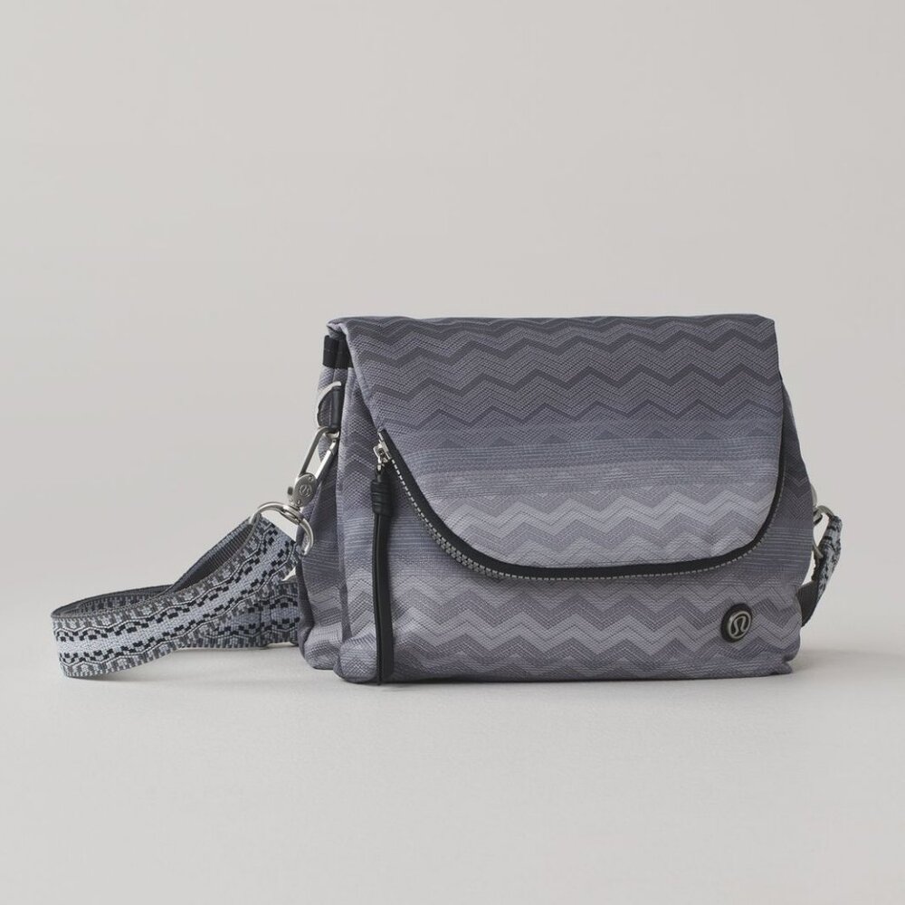 Lululemon Party Om Bag